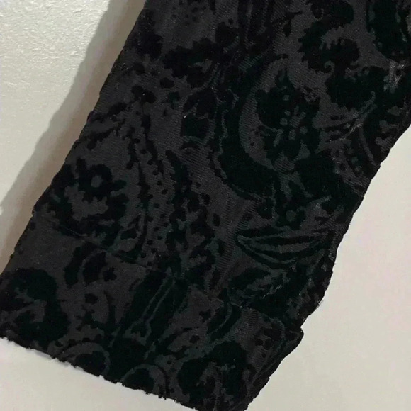 Veronica M baroque velvet black Vneck witchy whimsigoth 3/4 sleeves top blouse S - Picture 4 of 12